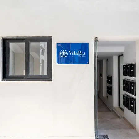 Vela Blu The Lyric Daire *